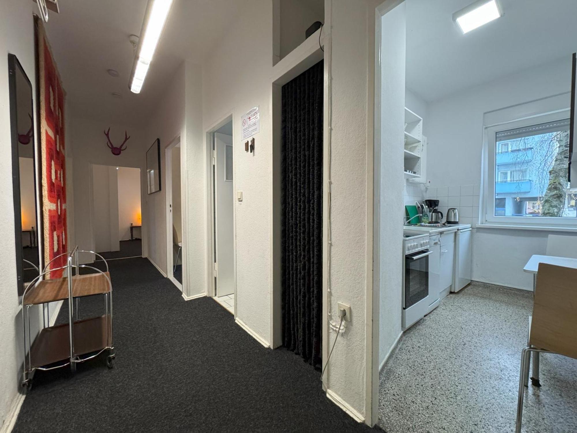 M M Central Vintage Family, Handwerker Und Monteure Apartments Berlin Room photo